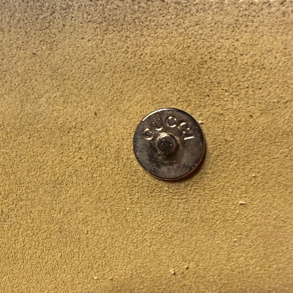 Gucci Yellow Shoulder Bag smooth patent leather poor to fair condition - Picture 13 of 14